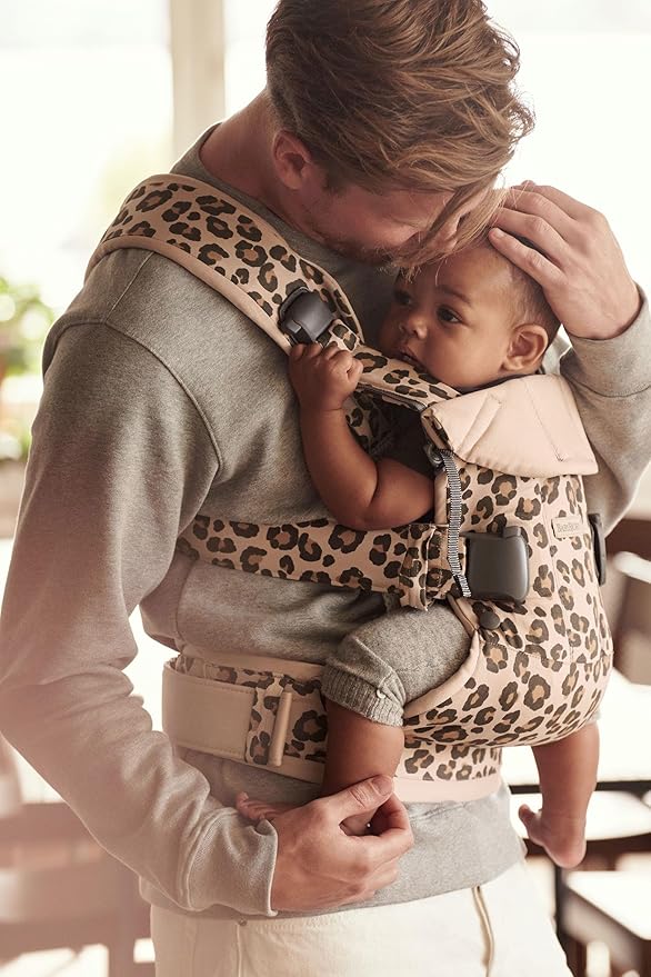 BabyBjörn Baby Carrier One, Cotton, Beige/Leopard