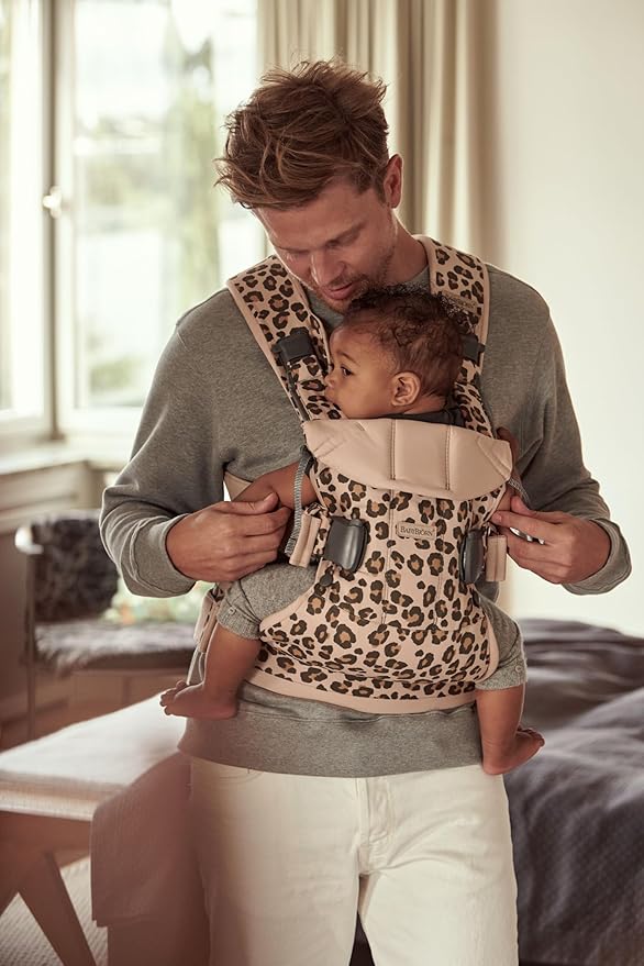 BabyBjörn Baby Carrier One, Cotton, Beige/Leopard